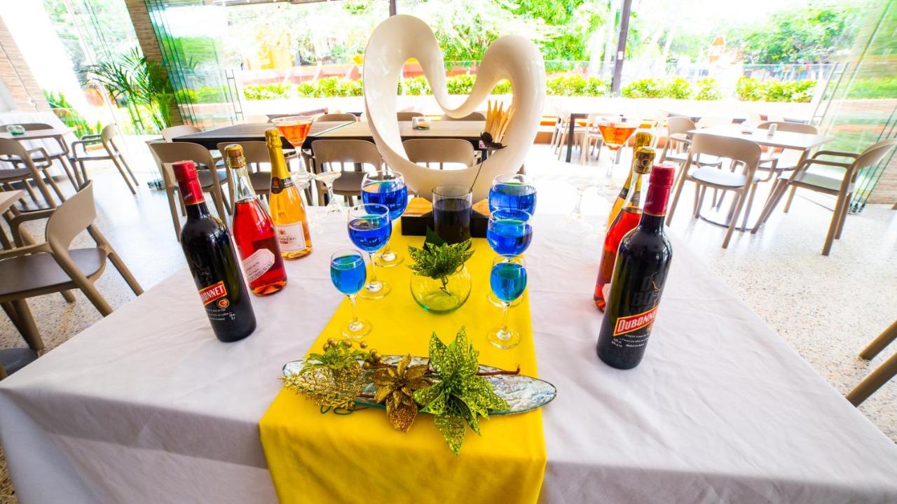 Hotel Portobahia Santa Marta Rodadero エクステリア 写真